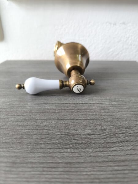 Demm Unterputzventil mit Einbaukörper Etros, Griff weiß lackiert Farbe: bronze