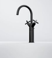 Steinberg 250 1550 Waschtisch-Zweigriffarmatur mit Ablaufgarnitur